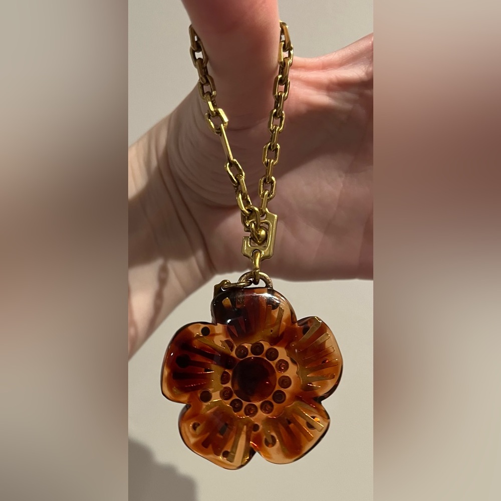 Coach RARE Tea Rose Resin Charm! - Picture 3 of 8